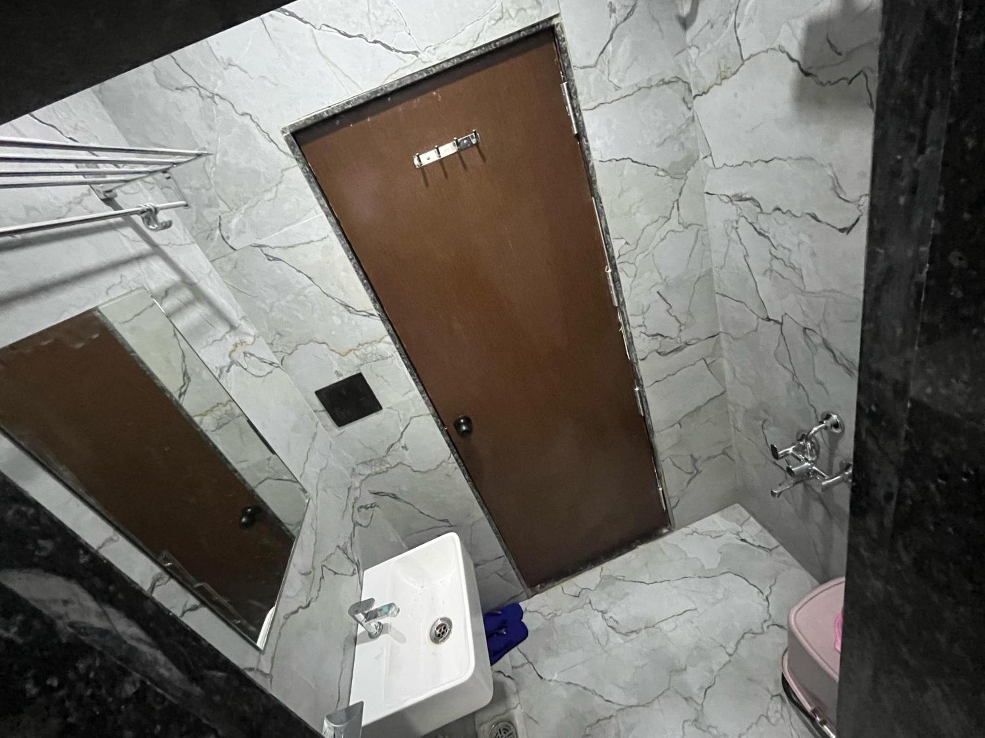 Hotel Revanta Bhīlwāra Exteriér fotografie